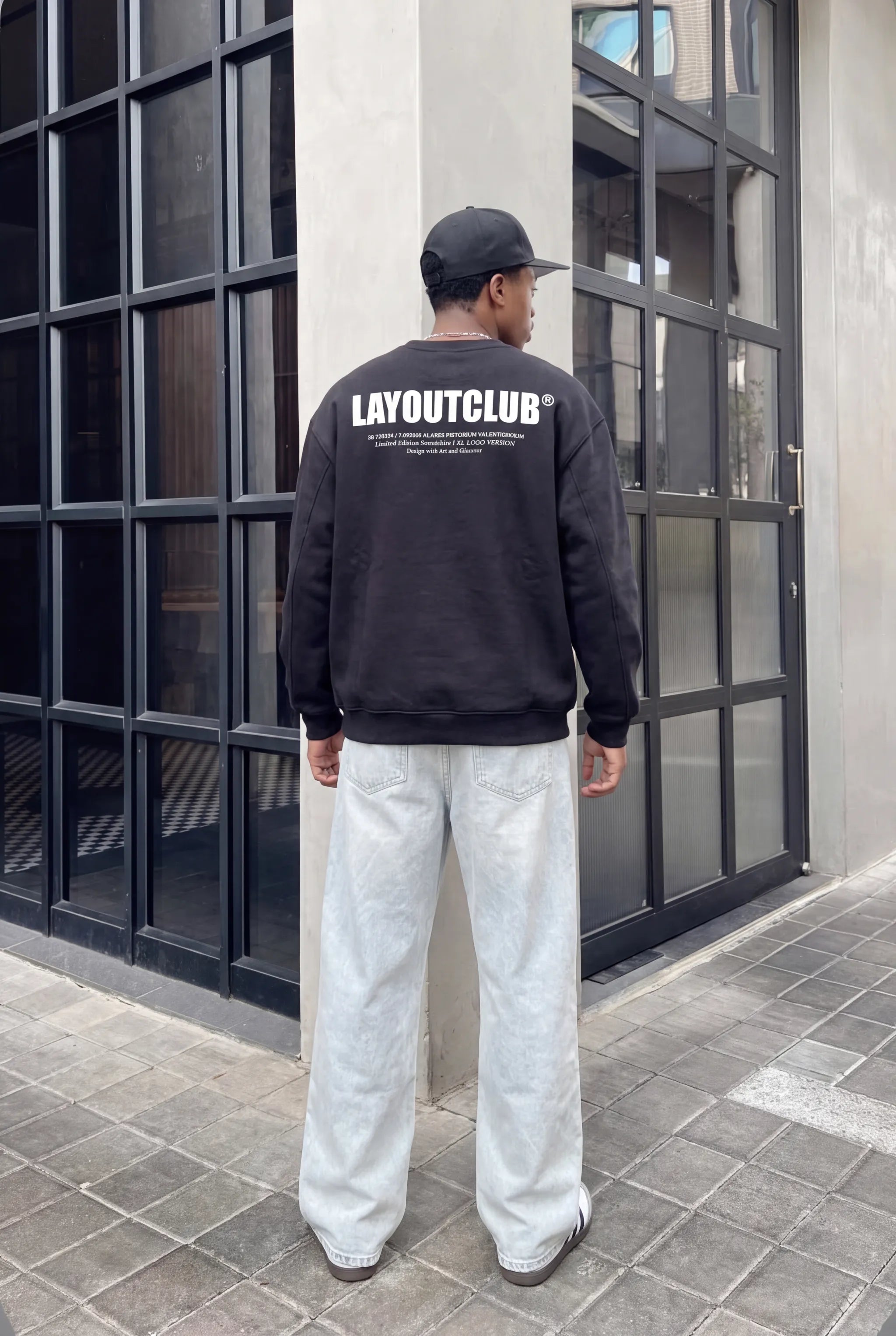 XL Logo Version Sweatshirt